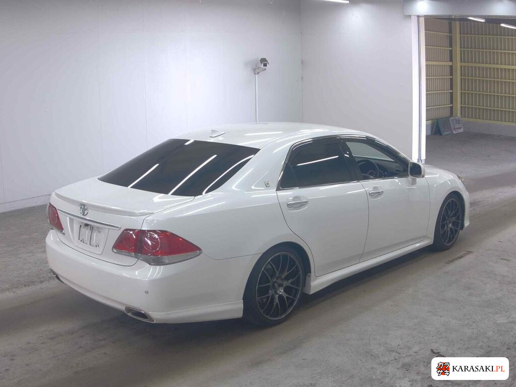Toyota Crown 2011 z aukcji japońskiej