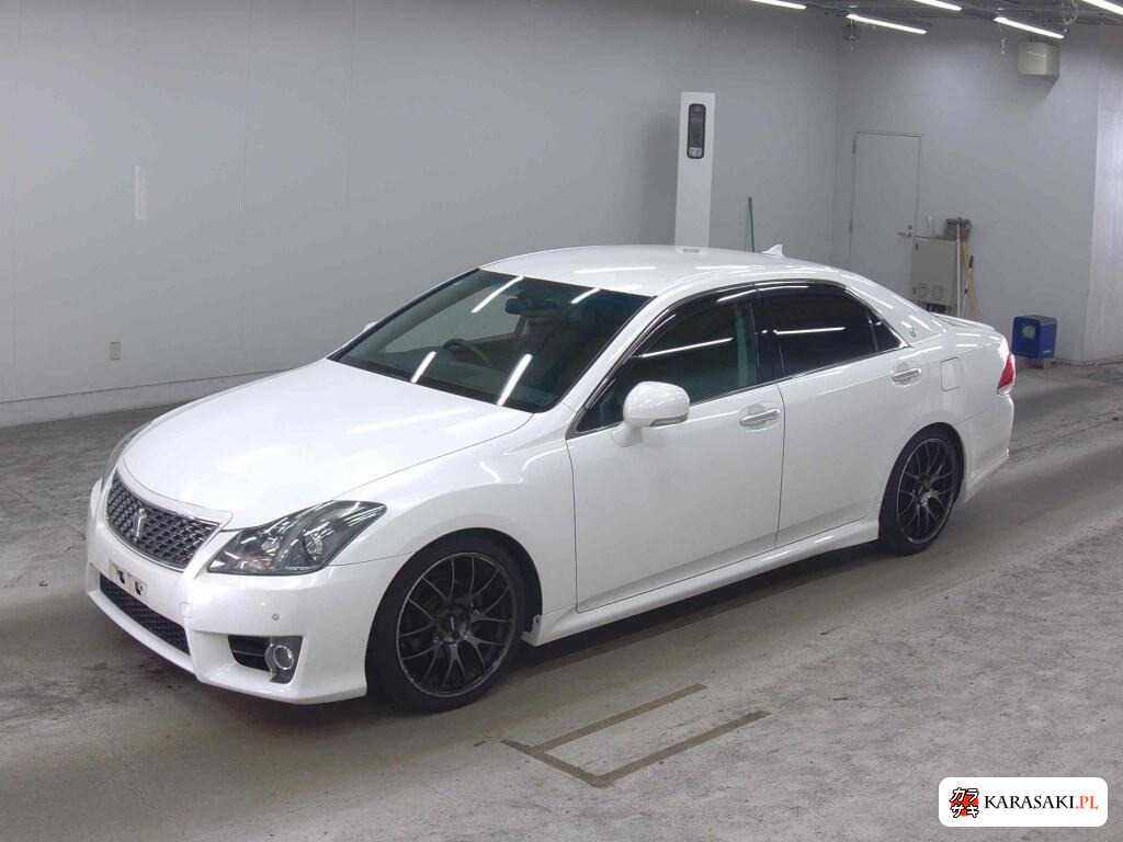 Toyota Crown 2011 z aukcji japońskiej