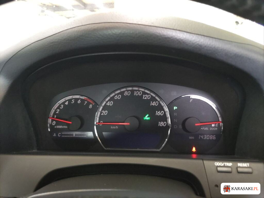 Toyota Crown 2006 z aukcji japońskiej