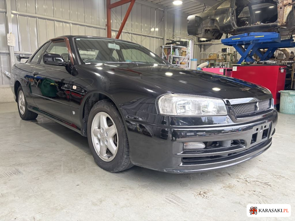 Nissan Skyline 2001 z aukcji japońskiej