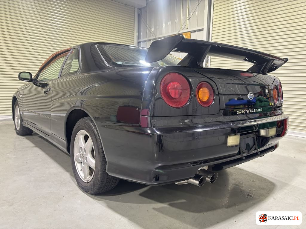 Nissan Skyline 2001 z aukcji japońskiej