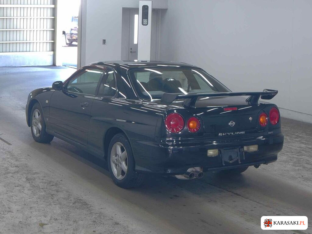 Nissan Skyline 2001 z aukcji japońskiej