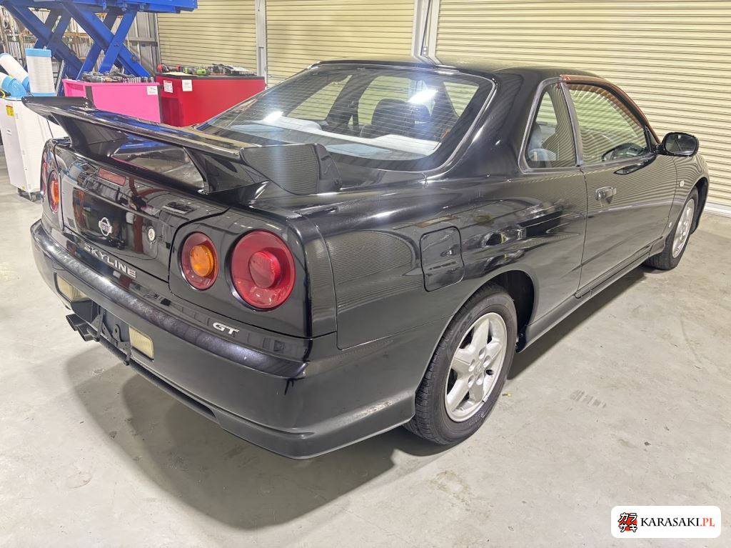 Nissan Skyline 2001 z aukcji japońskiej
