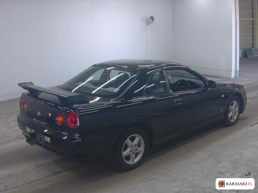 Nissan Skyline 2001 z aukcji japońskiej