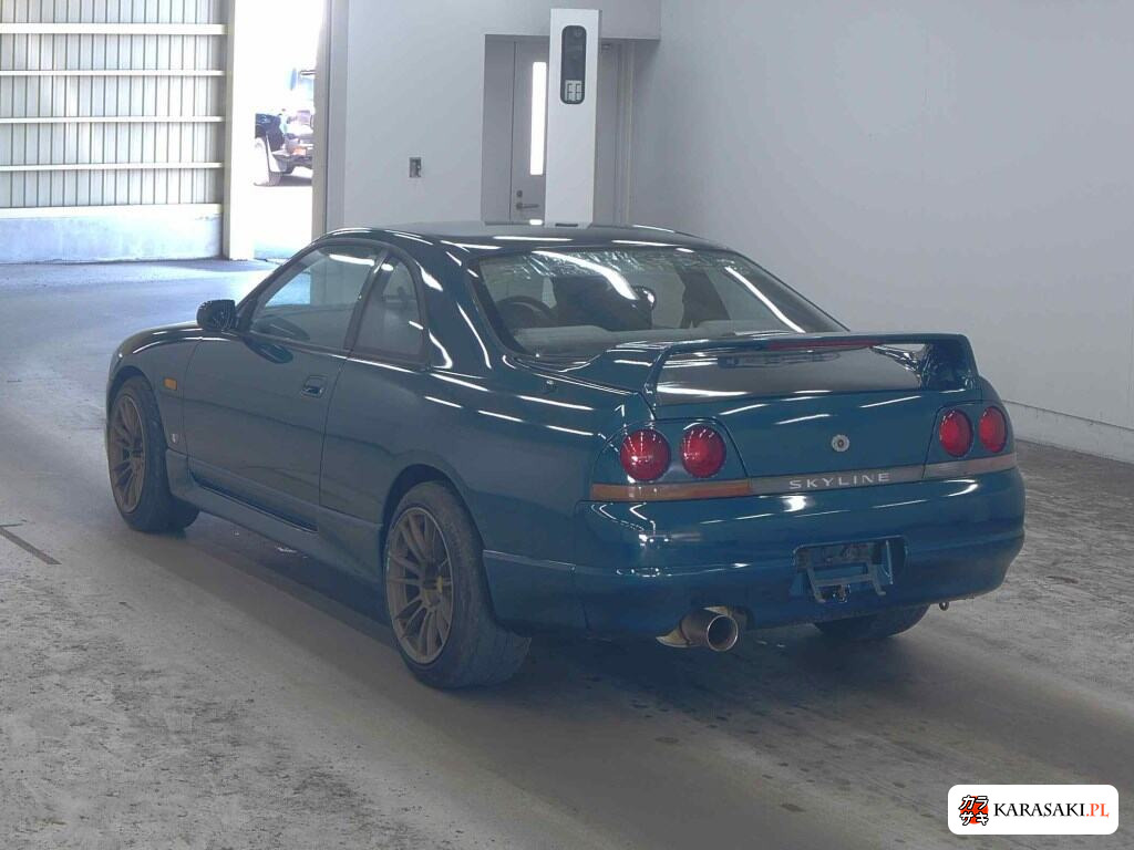 Nissan Skyline 1993 z aukcji japońskiej