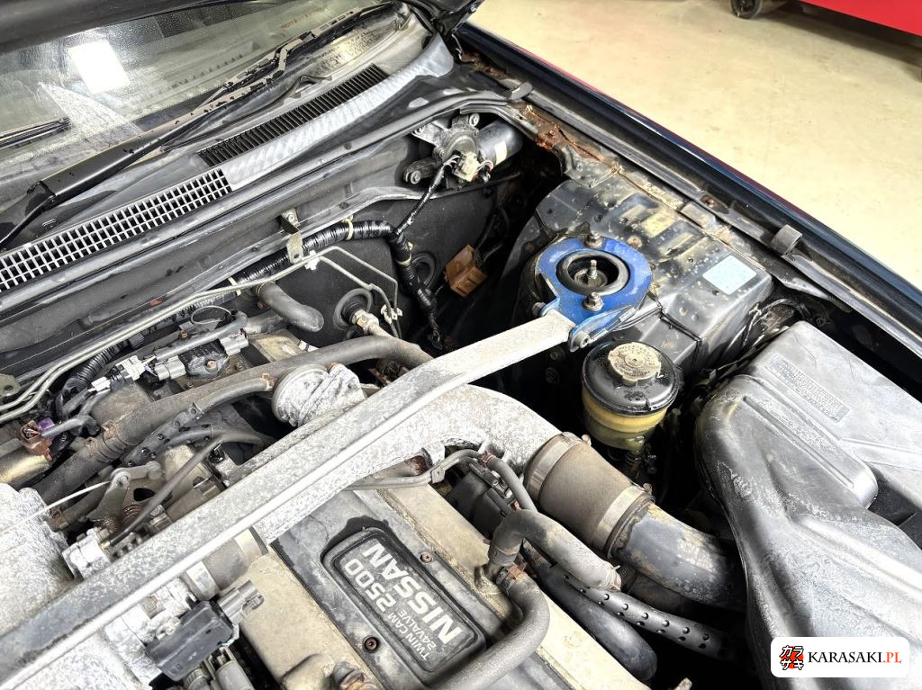 Nissan Skyline 1993 z aukcji japońskiej