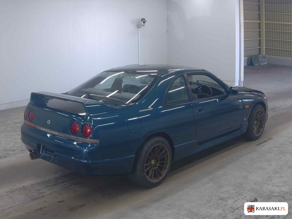 Nissan Skyline 1993 z aukcji japońskiej