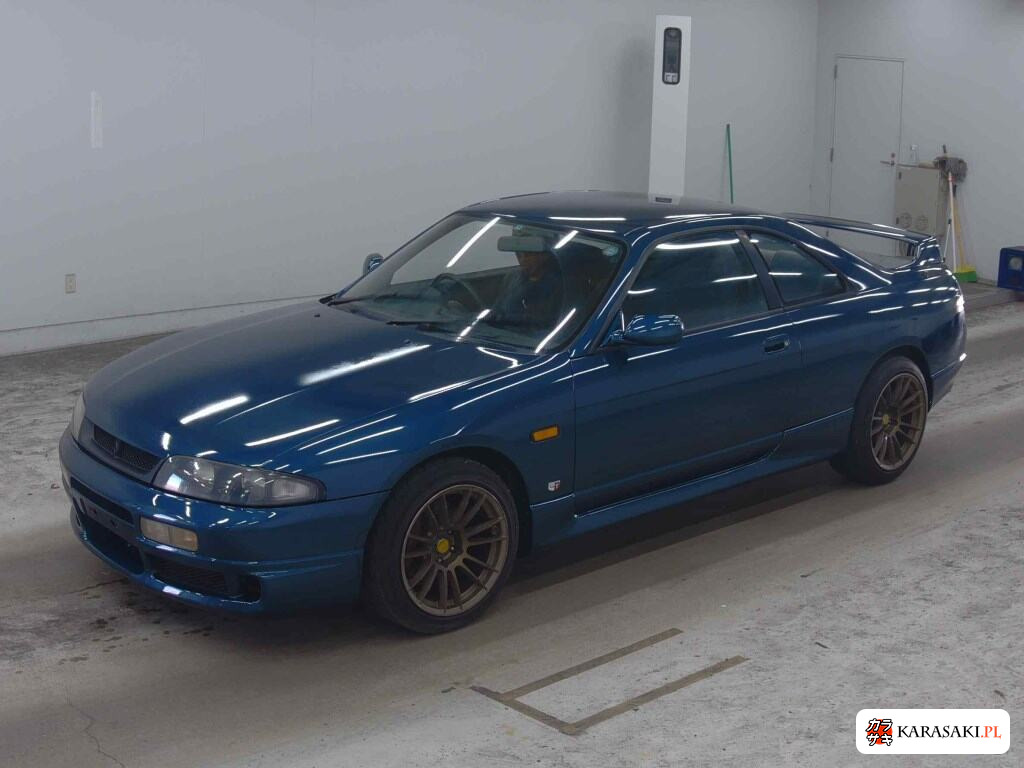 Nissan Skyline 1993 z aukcji japońskiej