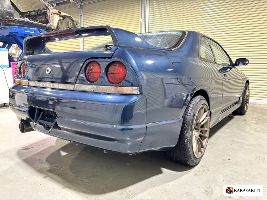 Nissan Skyline 1993 z aukcji japońskiej