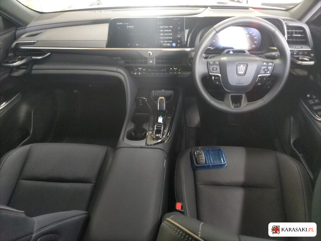 Toyota Crown Estate 2025 z aukcji japońskiej