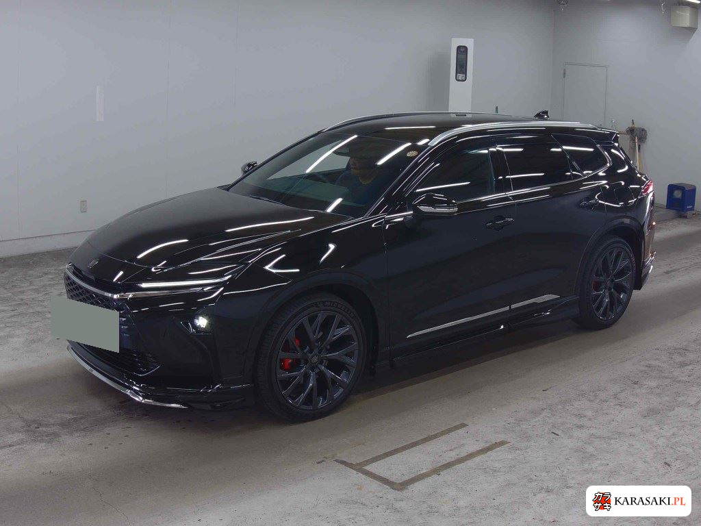 Toyota Crown Estate 2025 z aukcji japońskiej