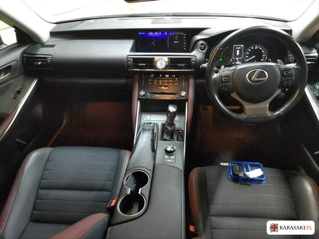 Lexus Is 2016 z aukcji japońskiej
