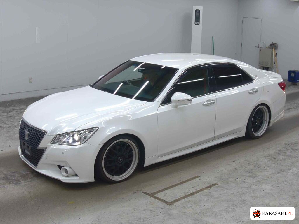 Toyota Crown 2013 z aukcji japońskiej