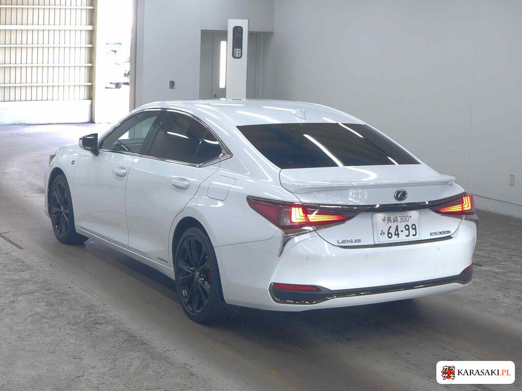 Lexus Es 2022 z aukcji japońskiej
