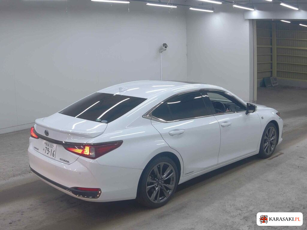 Lexus Es 2019 z aukcji japońskiej