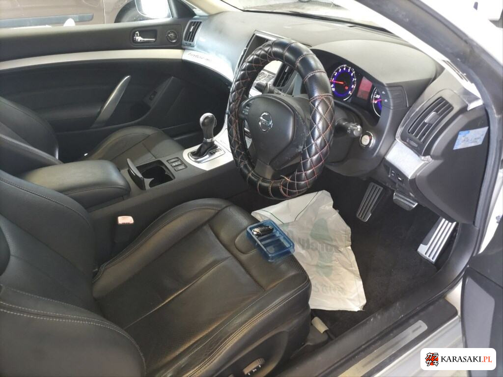 Nissan Skyline 2008 z aukcji japońskiej