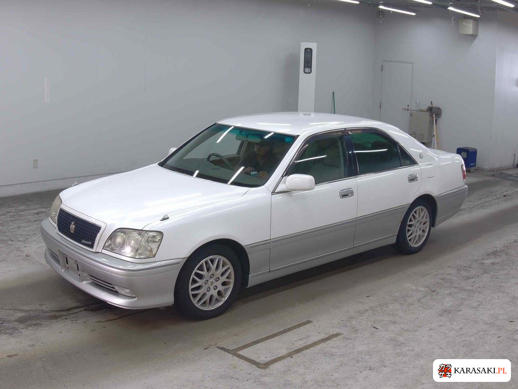 Toyota Crown 1999 z aukcji japońskiej