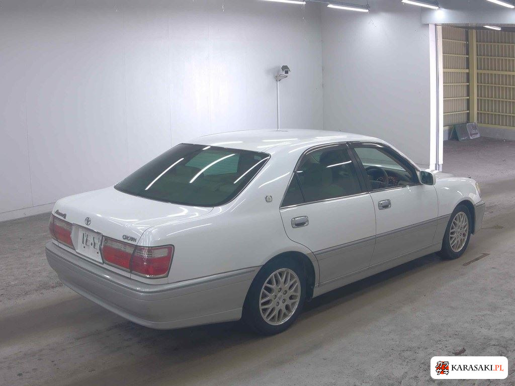 Toyota Crown 1999 z aukcji japońskiej