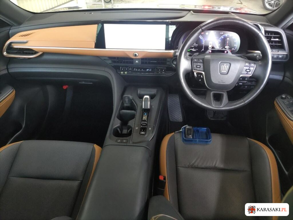 Toyota Crown Crossover 2023 z aukcji japońskiej