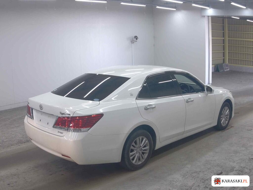 Toyota Crown 2013 z aukcji japońskiej