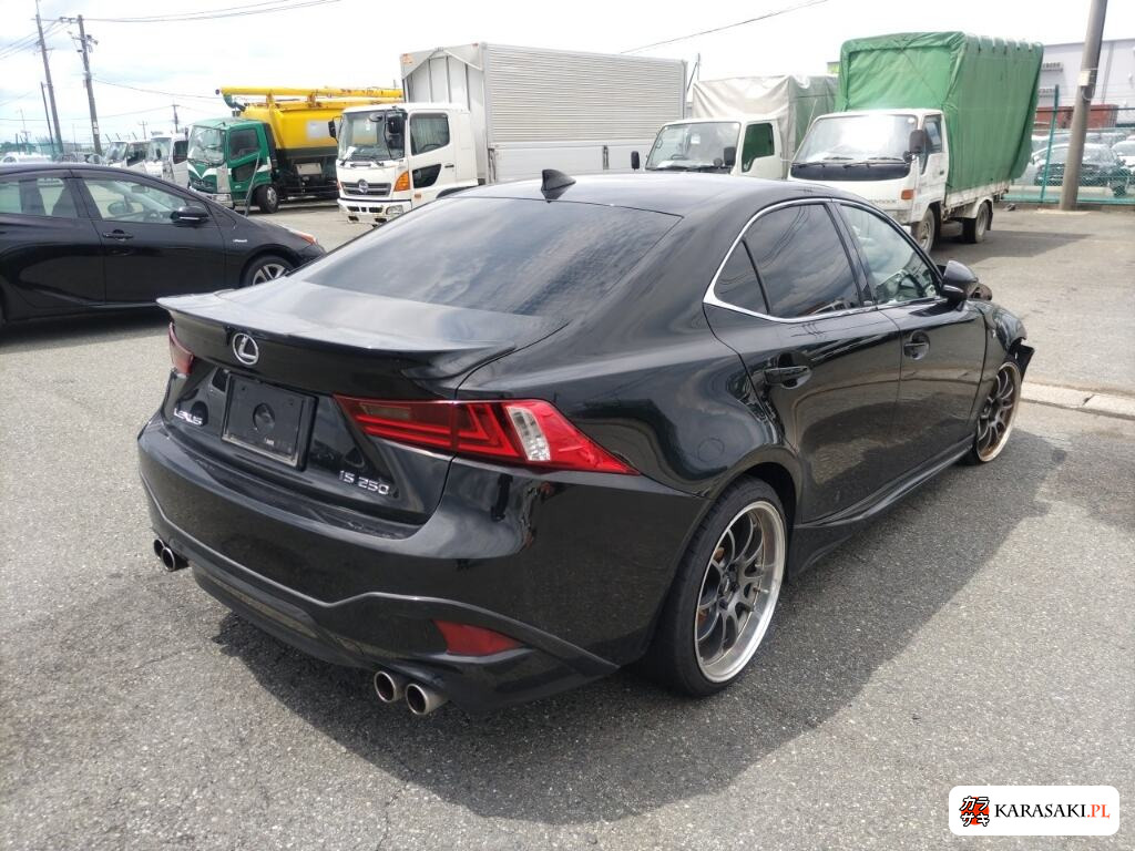 Lexus Is 2013 z aukcji japońskiej