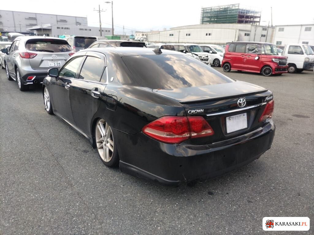 Toyota Crown 2008 z aukcji japońskiej