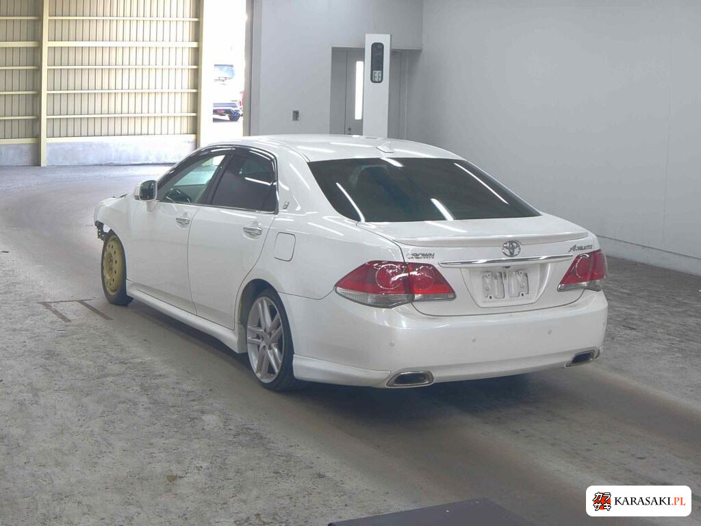 Toyota Crown 2010 z aukcji japońskiej