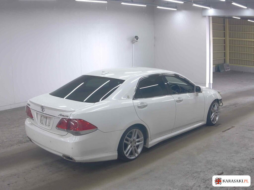 Toyota Crown 2010 z aukcji japońskiej