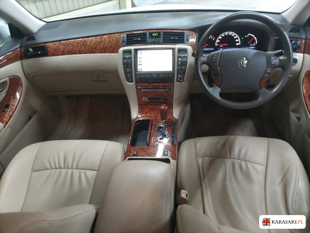 Toyota Crown 2005 z aukcji japońskiej