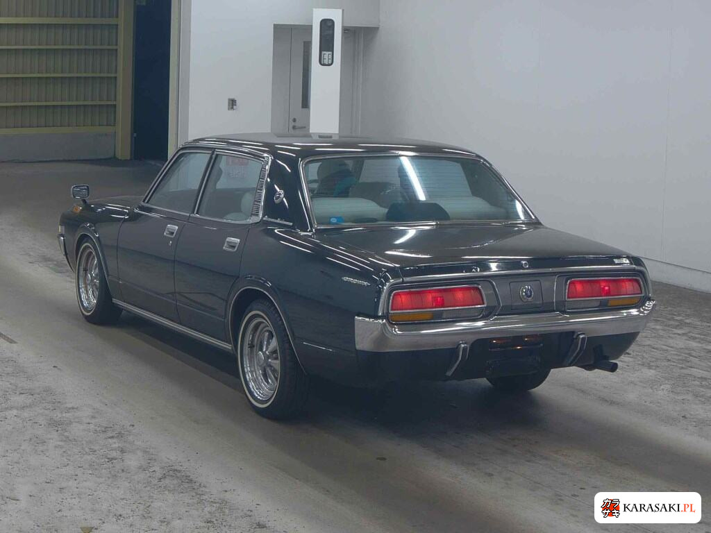 Toyota Crown 1974 z aukcji japońskiej