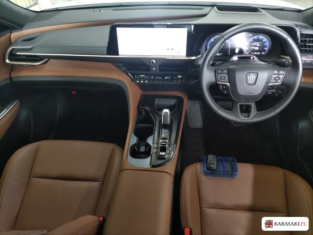 Toyota Crown Estate 2025 z aukcji japońskiej