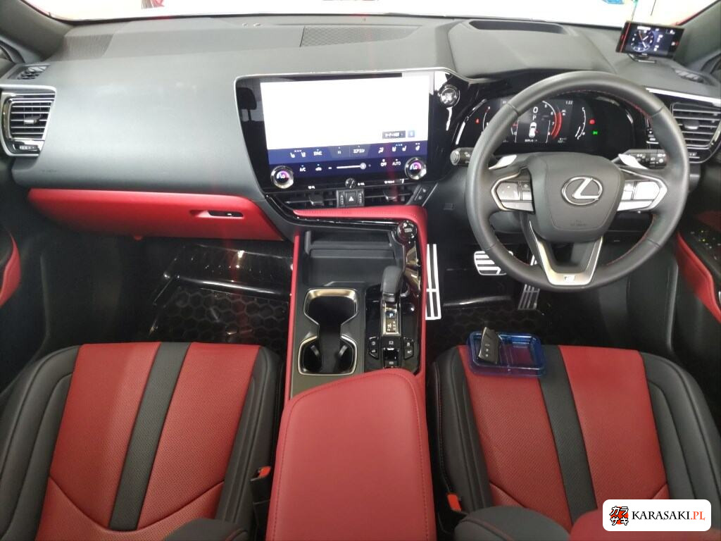 Lexus NX 2025 z aukcji japońskiej