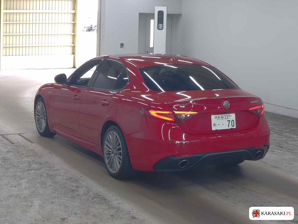 Alfa Romeo Giulia 2018 z aukcji japońskiej