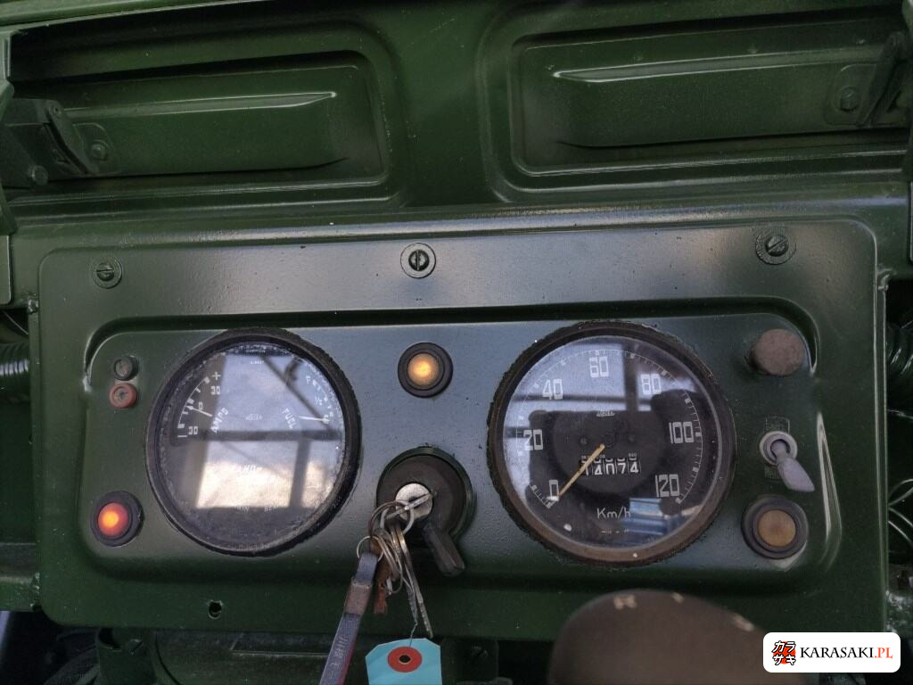 Land Rover 88 1968 z aukcji japońskiej