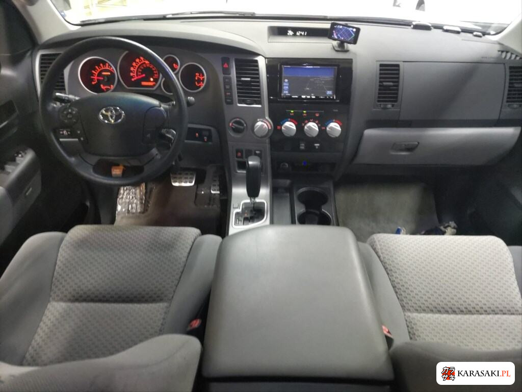 America Toyota Tundra 2009 z aukcji japońskiej