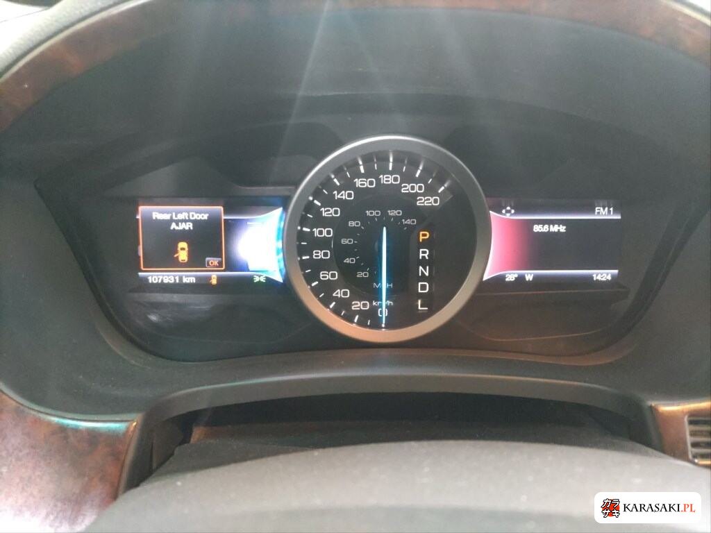 Ford Explorer 2015 z aukcji japońskiej