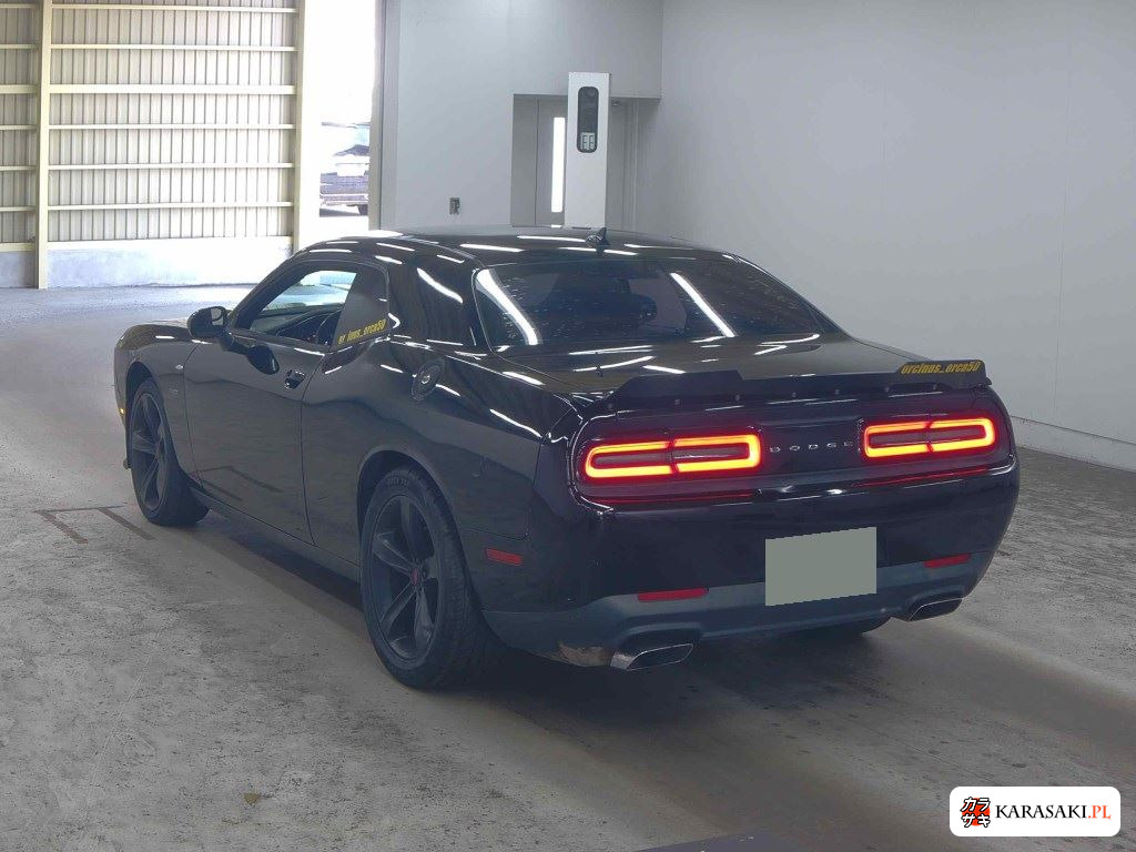 Dodge Challenger 2023 z aukcji japońskiej