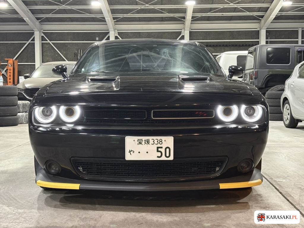 Dodge Challenger 2023 з японського аукціону