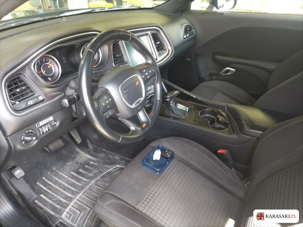 Dodge Challenger 2023 z aukcji japońskiej