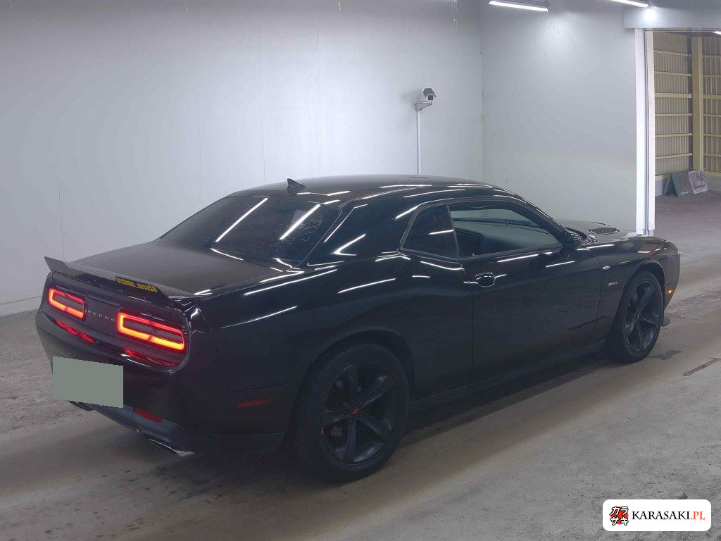 Dodge Challenger 2023 z aukcji japońskiej