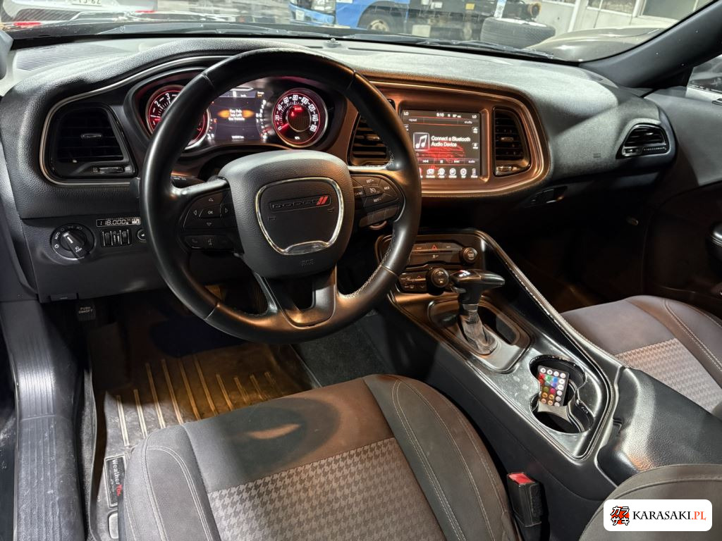 Dodge Challenger 2023 з японського аукціону