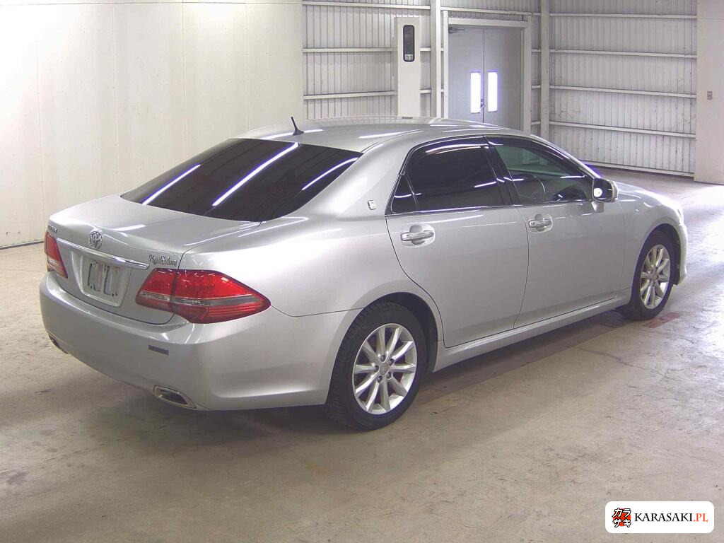Toyota Crown 2009 z aukcji japońskiej