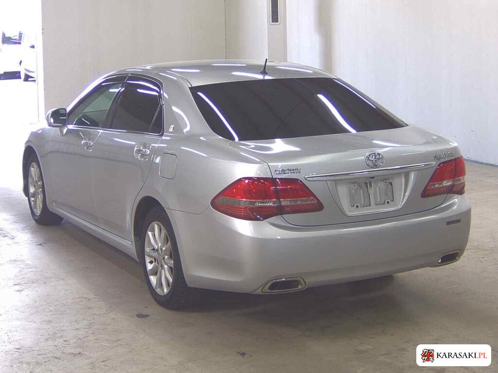 Toyota Crown 2009 z aukcji japońskiej