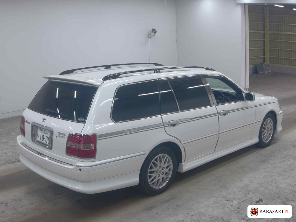 Toyota Crown Estate 2002 z aukcji japońskiej