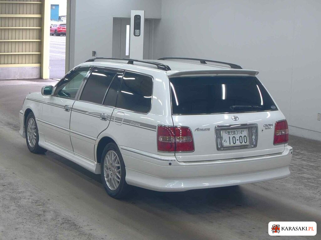 Toyota Crown Estate 2002 z aukcji japońskiej