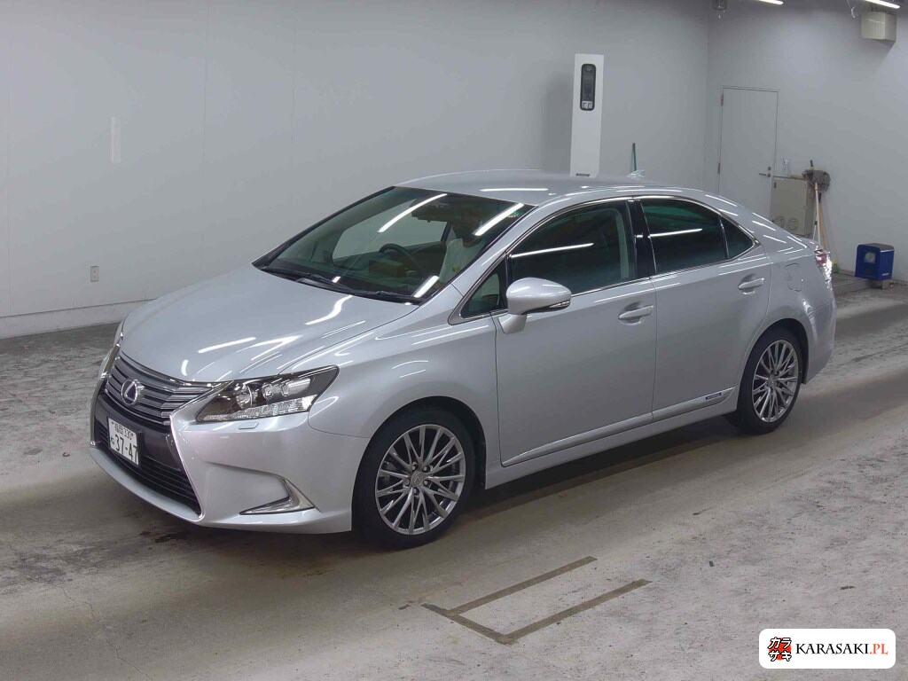 Lexus HS 2016 z aukcji japońskiej