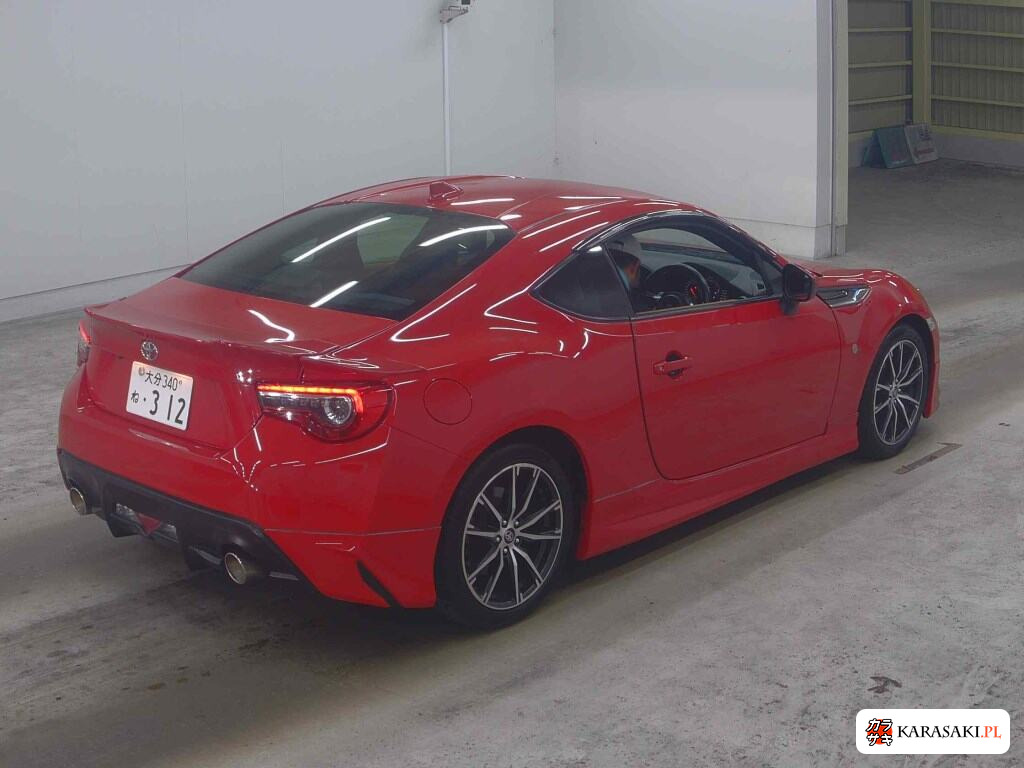 Toyota 86 2018 z aukcji japońskiej