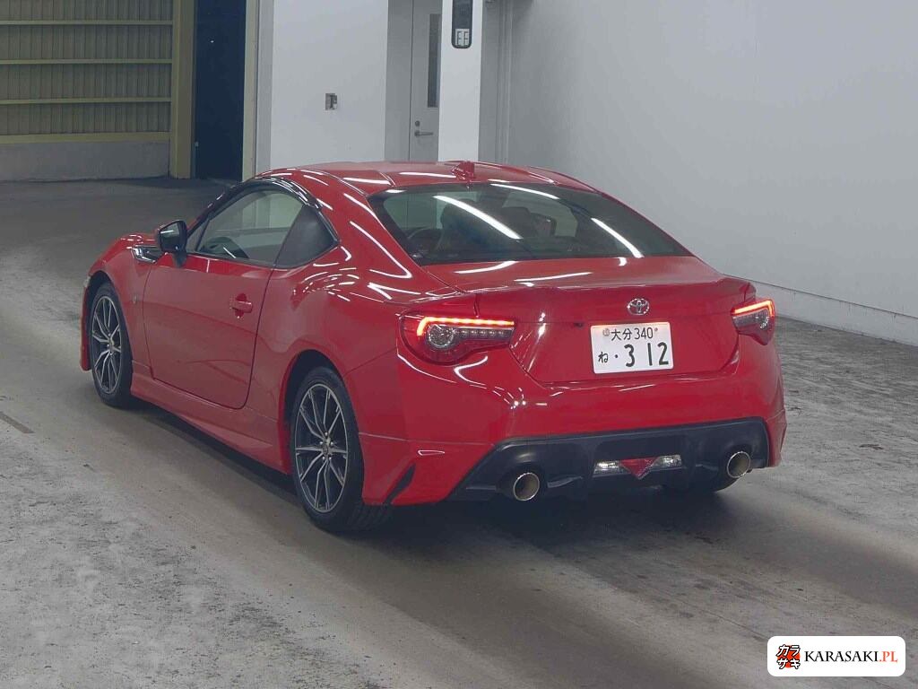 Toyota 86 2018 z aukcji japońskiej