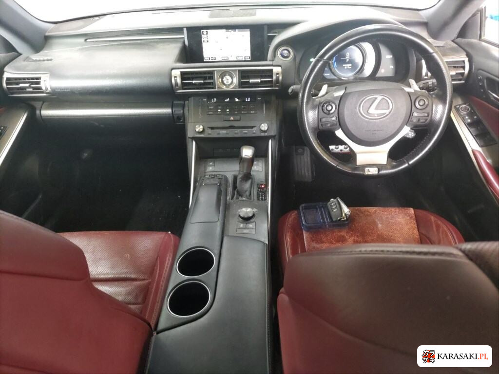 Lexus Is 2015 z aukcji japońskiej