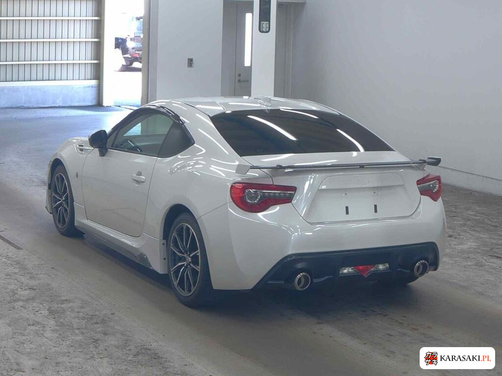 Toyota 86 2017 z aukcji japońskiej